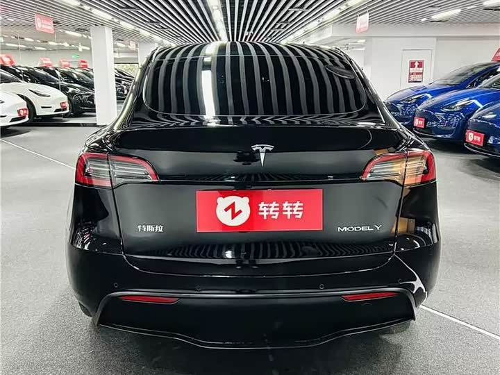 Фото 5 - Tesla Model Y