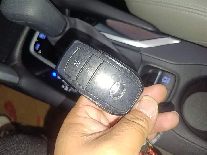 Фото 9 - Toyota Frontlander