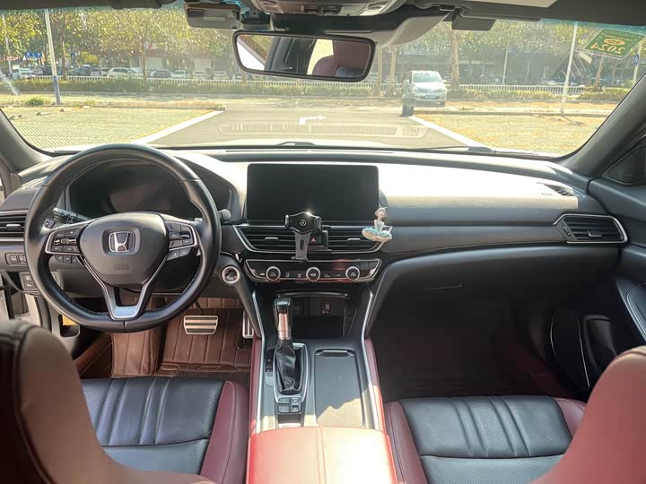 Фото 6 - Honda Inspire