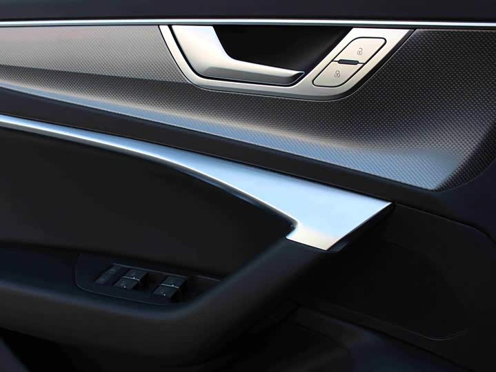 Фото 7 - Audi A6L