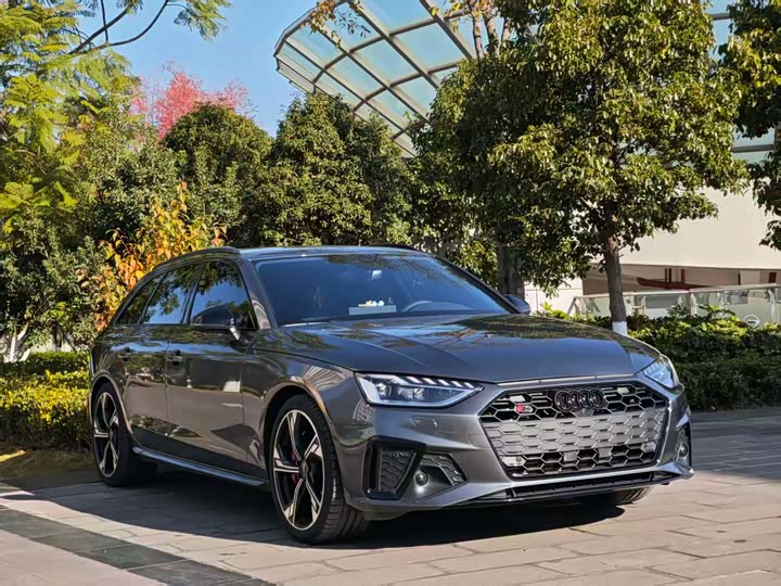 Фото 3 - Audi S4