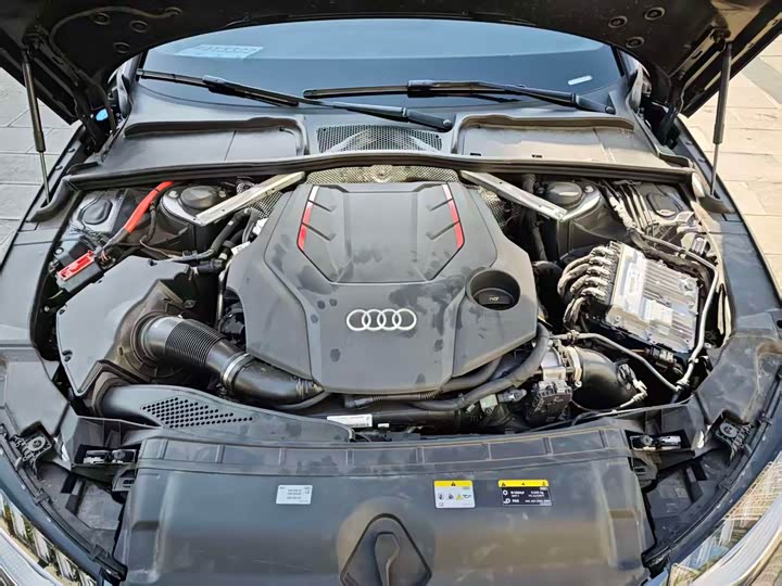 Фото 9 - Audi S4