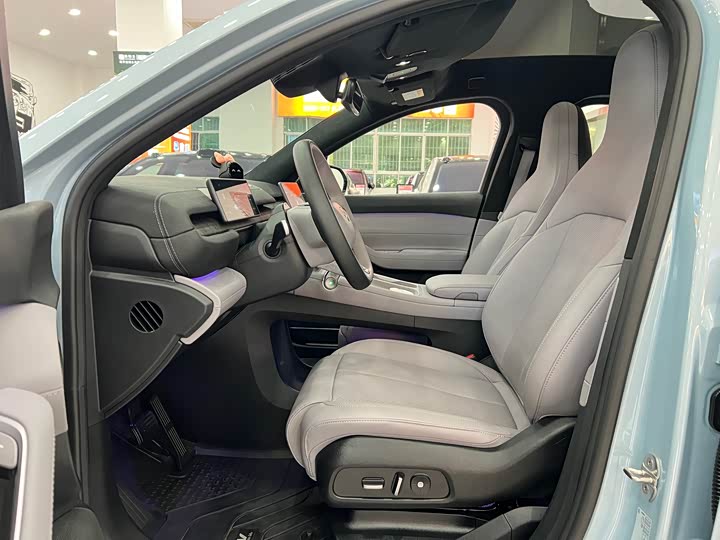 Фото 8 - Nio EC6