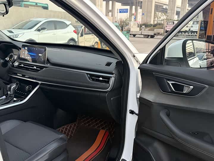 Фото 4 - Chery Tiggo 5x