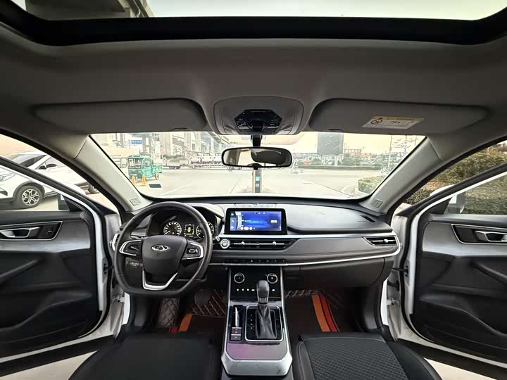 Фото 8 - Chery Tiggo 5x