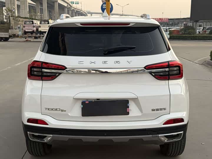 Фото 9 - Chery Tiggo 5x