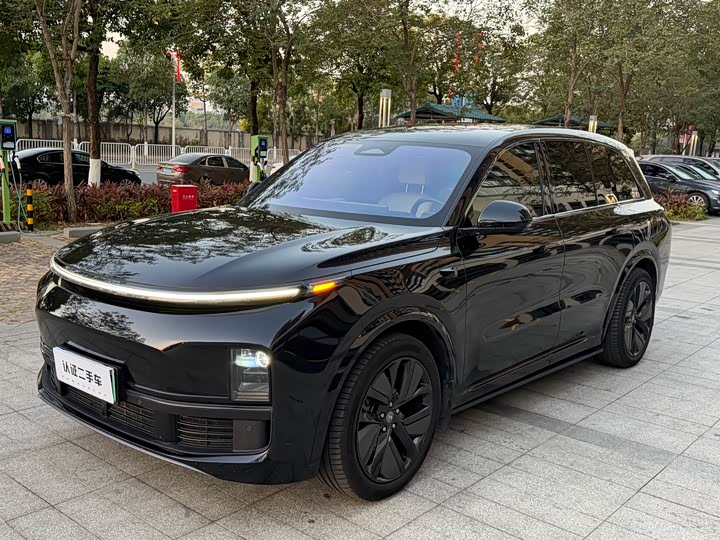 Фото 1 - LiXiang L8