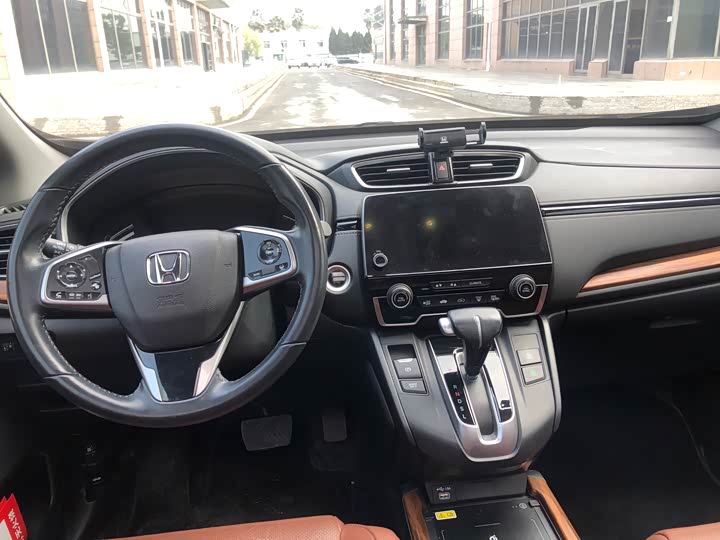 Фото 5 - Honda CR-V