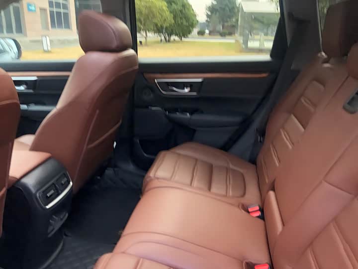 Фото 9 - Honda CR-V