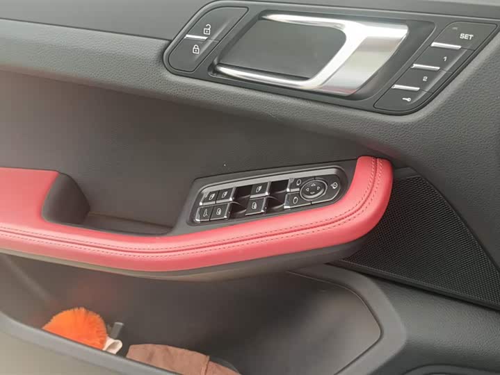 Фото 7 - Porsche Macan