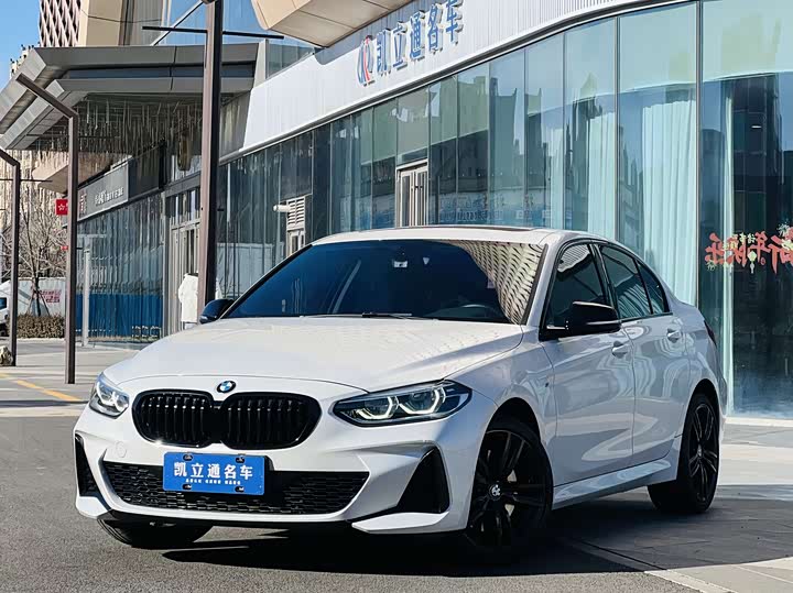 Фото 1 - BMW 1 Series