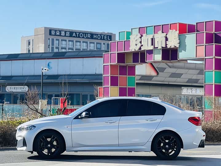 Фото 3 - BMW 1 Series