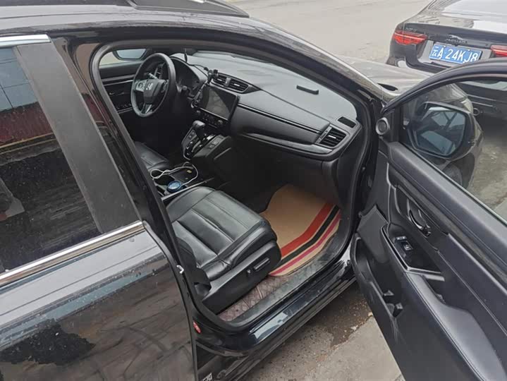 Фото 8 - Honda CR-V