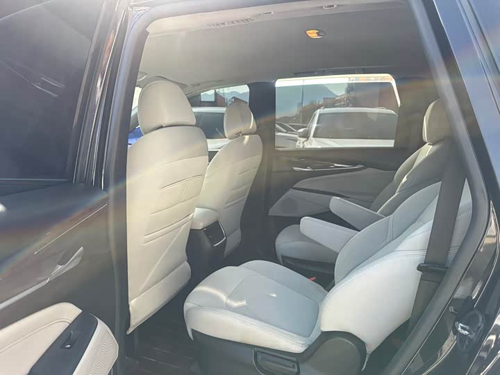 Фото 4 - Maxus G50