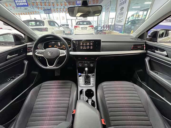 Фото 8 - Volkswagen Lavida