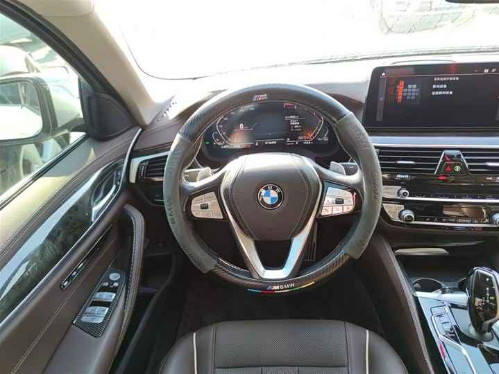 Фото 3 - BMW 5 Series