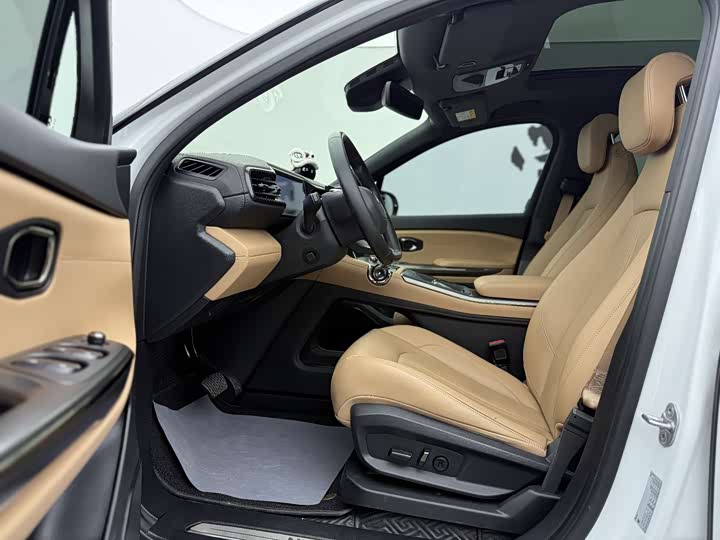 Фото 4 - Nio ES6