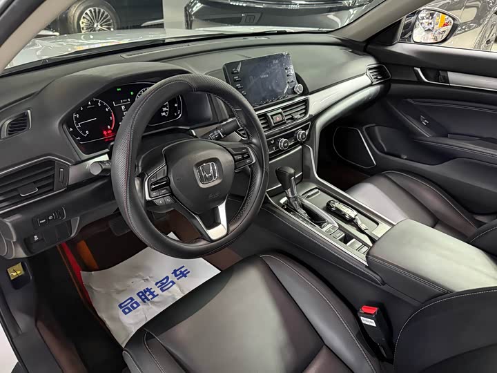 Фото 9 - Honda Inspire