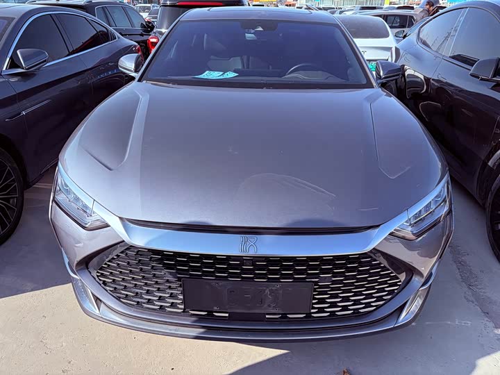 Фото 2 - BYD Han