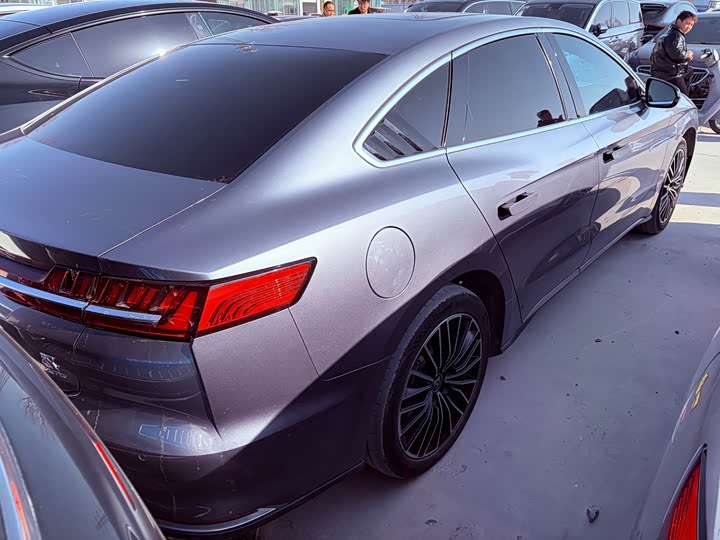 Фото 4 - BYD Han