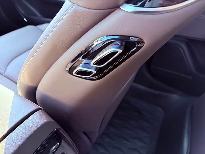 Фото 9 - BYD Han