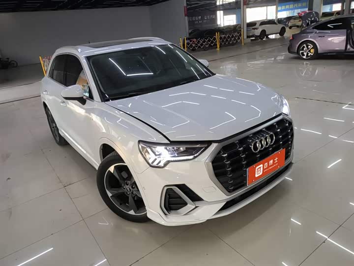 Фото 5 - Audi Q3