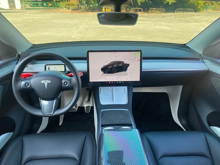 Фото 6 - Tesla Model Y