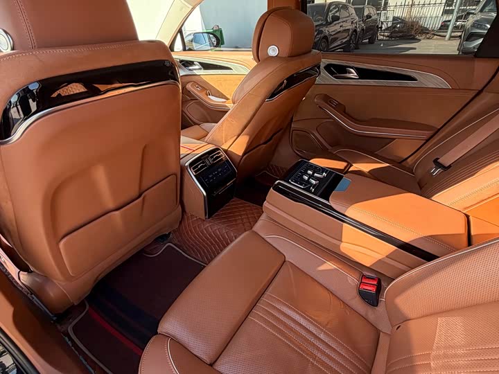 Фото 4 - Hongqi H9