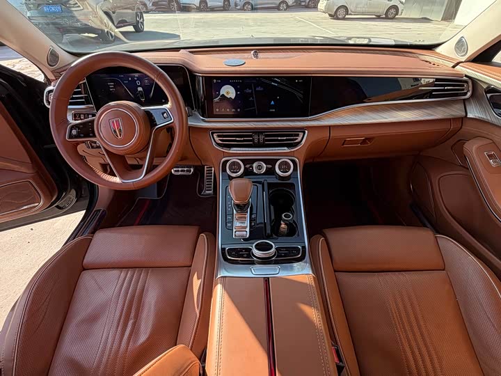 Фото 6 - Hongqi H9