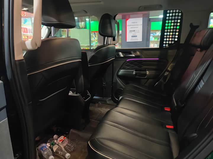 Фото 7 - Tank 300