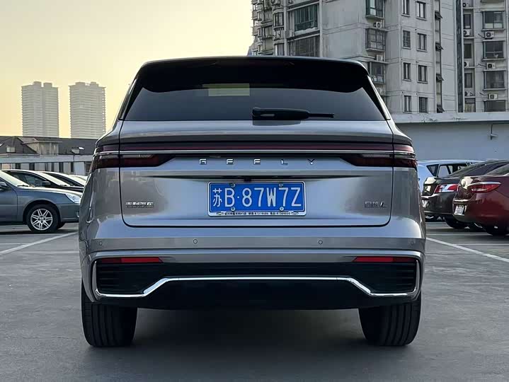 Фото 9 - Geely Monjaro