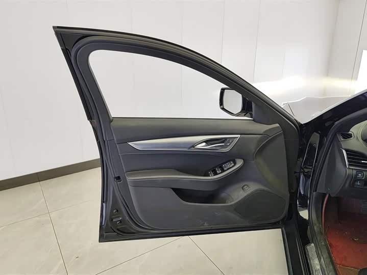 Фото 7 - Cadillac CT5