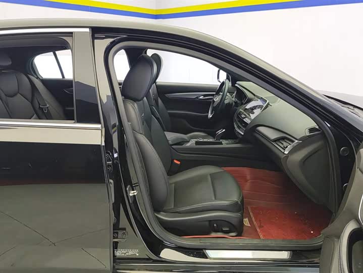 Фото 8 - Cadillac CT5