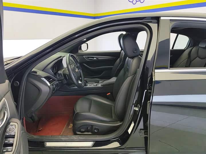 Фото 9 - Cadillac CT5