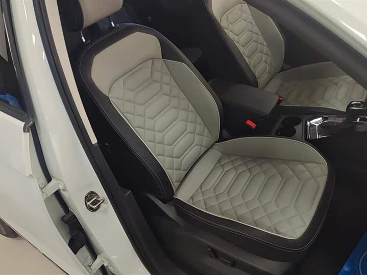 Фото 8 - Volkswagen Tayron