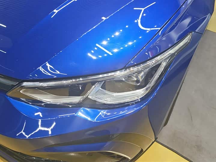 Фото 5 - Volkswagen Golf