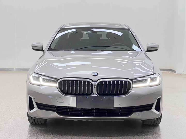 Фото 2 - BMW 5 Series