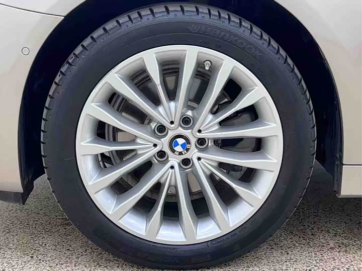 Фото 5 - BMW 5 Series