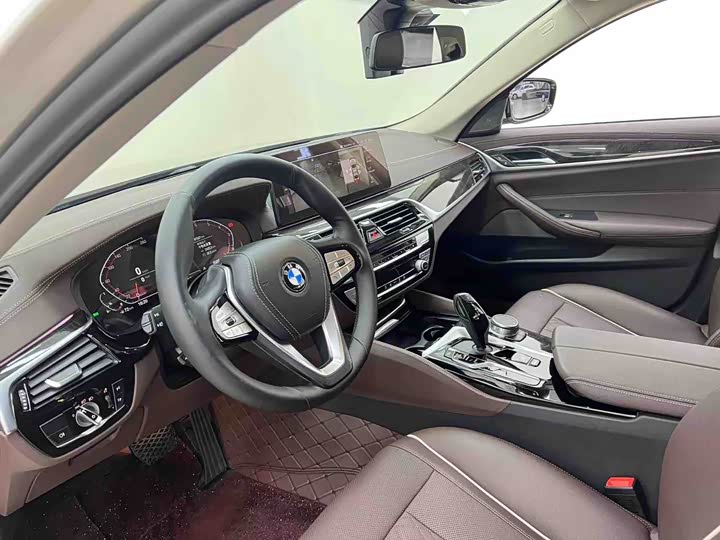 Фото 7 - BMW 5 Series