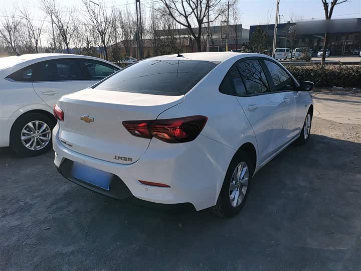 Фото 7 - Chevrolet Onix (Cavalier)