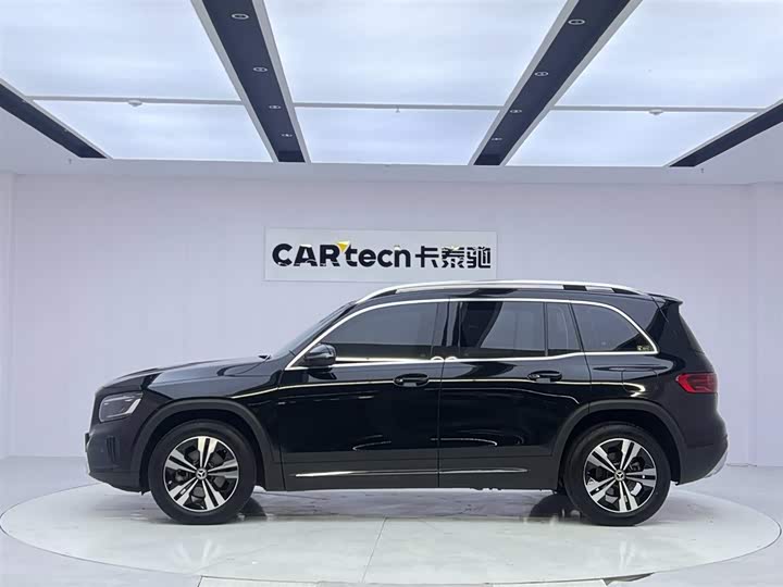 Фото 2 - Mercedes-Benz GLB-Class