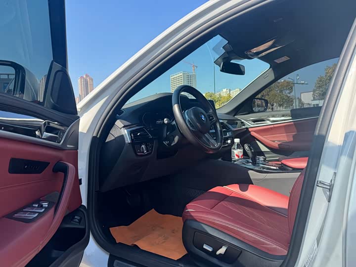 Фото 4 - BMW 5 Series