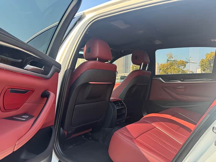 Фото 8 - BMW 5 Series