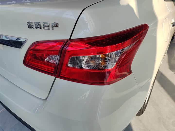 Фото 7 - Nissan Sylphy