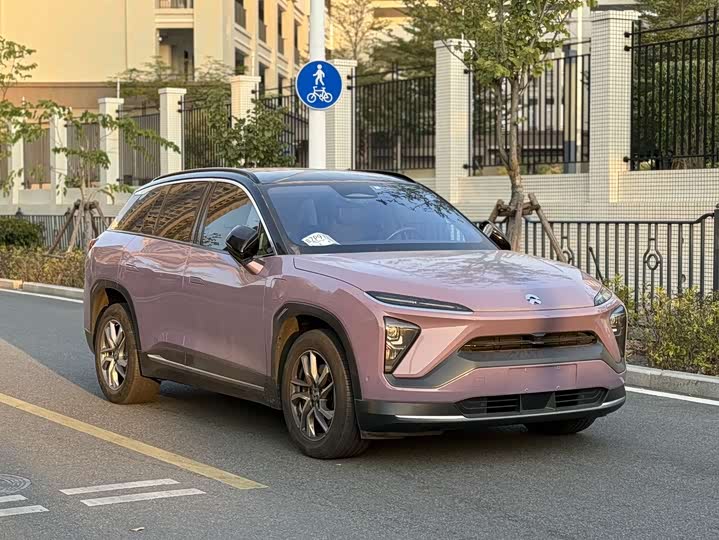 Фото 3 - Nio ES6