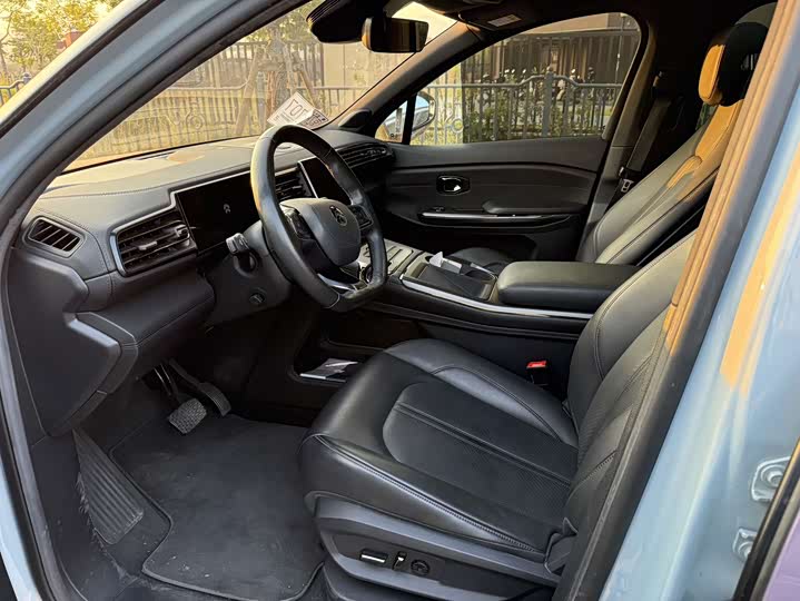 Фото 4 - Nio ES6