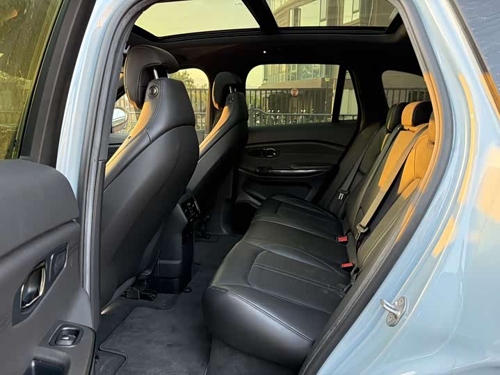 Фото 6 - Nio ES6