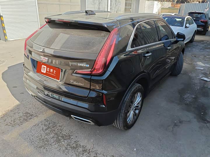 Фото 3 - Cadillac XT4