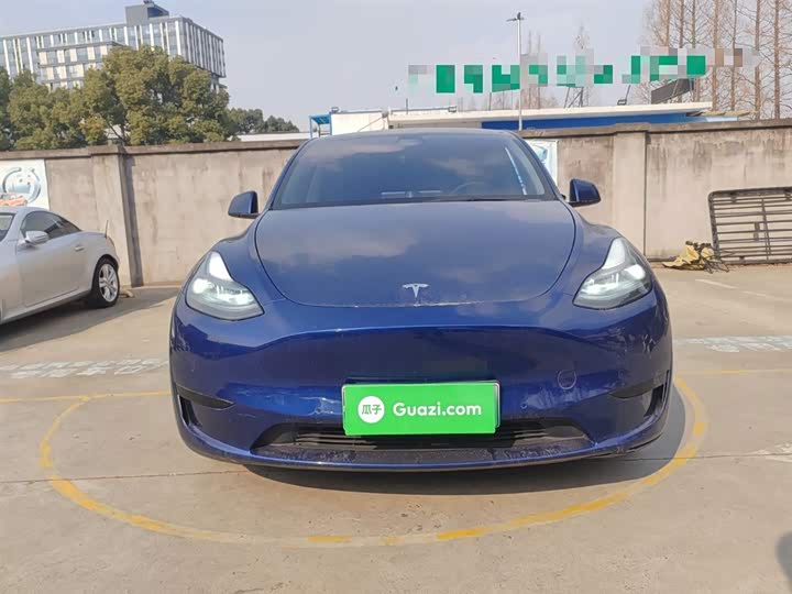 Фото 3 - Tesla Model Y