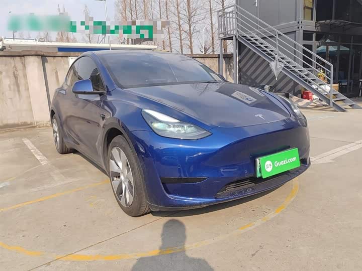 Фото 4 - Tesla Model Y